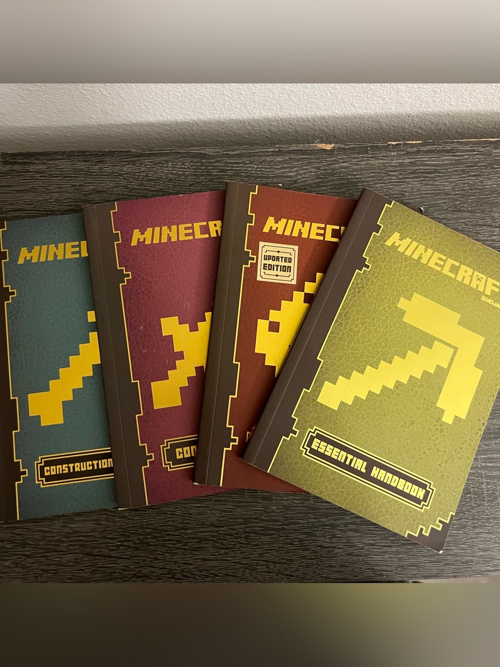 Minecraft Handbooks - Book bundle. 4 books